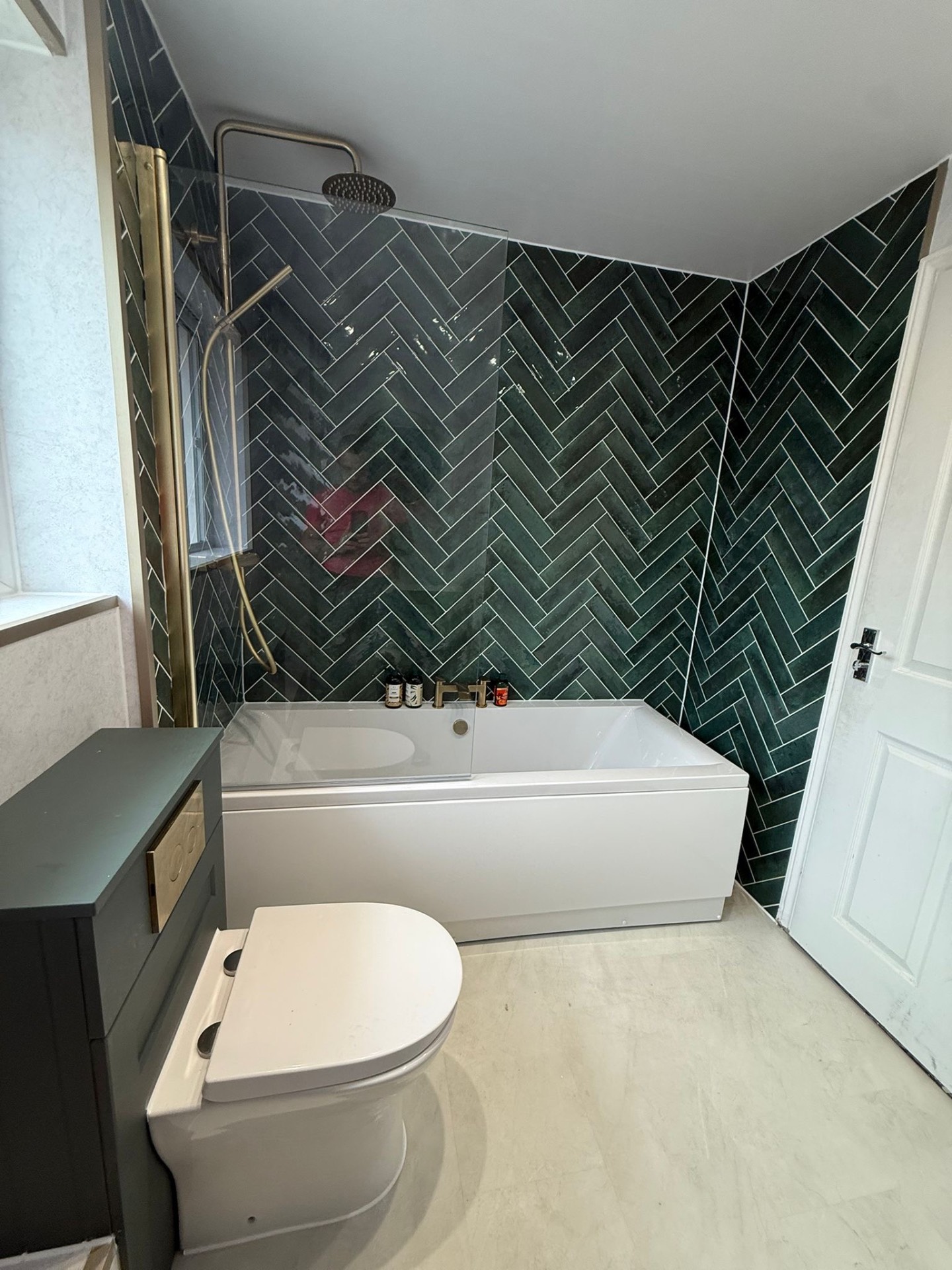A bathroom supplied and installed by U Bathroom Solutions